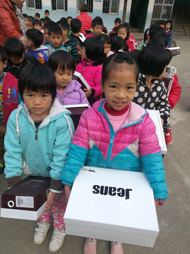 1514944328379705.png 3.png